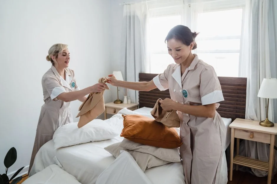 A Practical Checklist for Comparing Maid Service Pricing - Shine Up